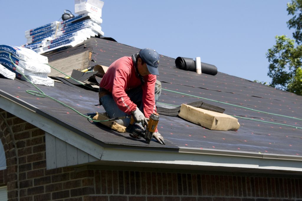Roof Leak Repairs in Fishers Island, NY 06390